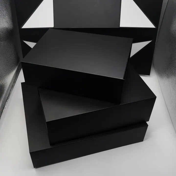 Foldable Black Magnetic Gift Boxes Recycled Collapsible Rigid – view 3