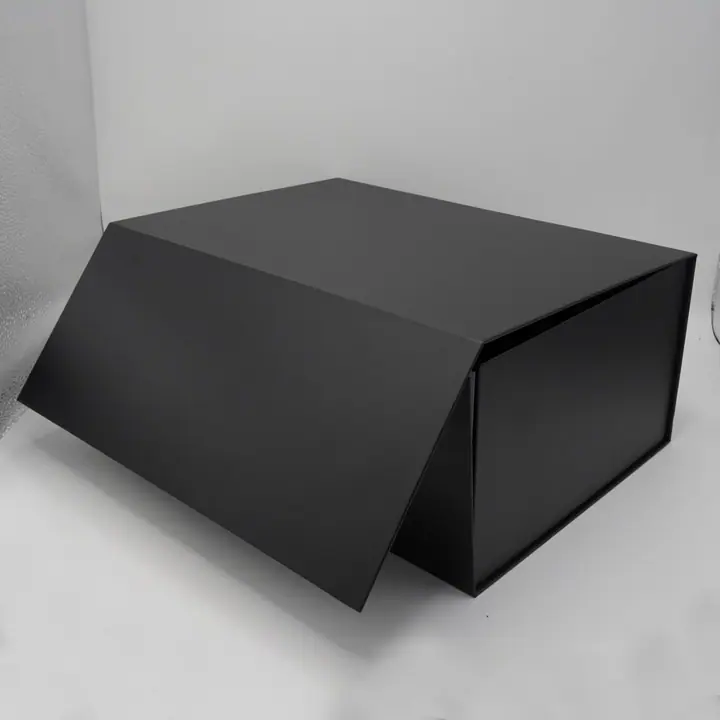 Folding Shirt Socks Packaging Gift Box Magnet Embossing