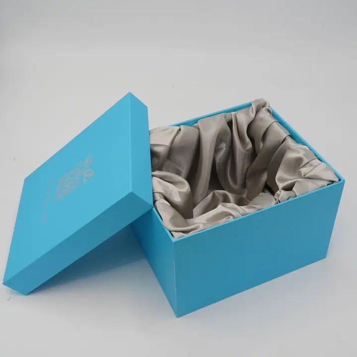 Skincare Cosmetics Set Blue Lid Base Gift Box – view 4